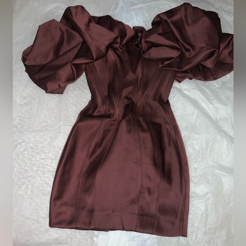 HOUSE OF CB 'Selena' Raisin Satin Puff Shoulder Dress - Picture 11 of 13